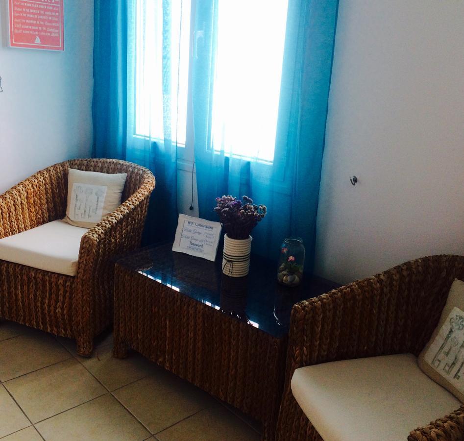 Hotel George Ágios Kírykos Екстериор снимка