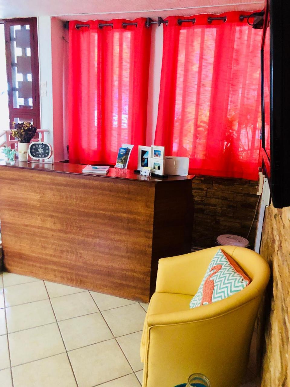 Hotel George Ágios Kírykos Екстериор снимка