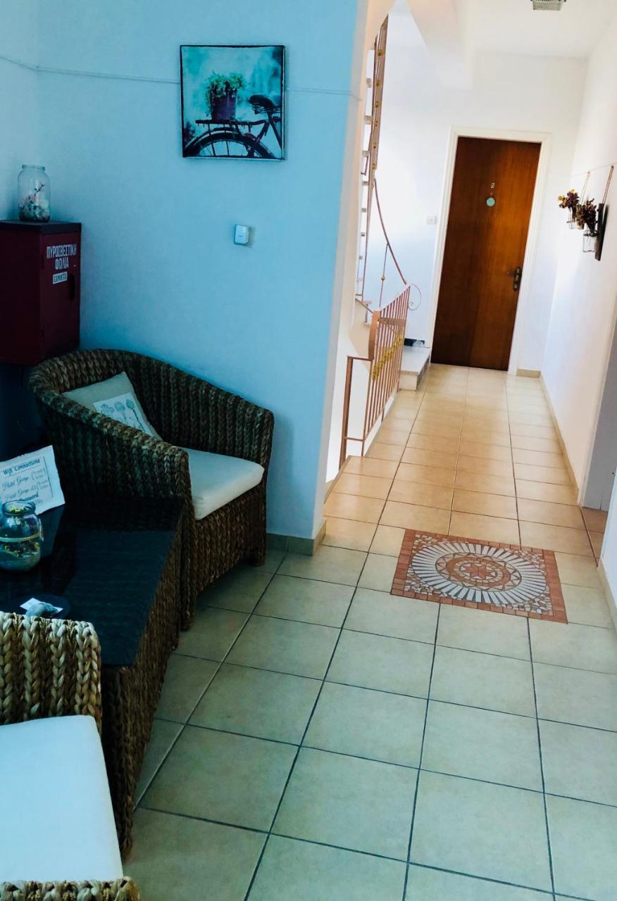 Hotel George Ágios Kírykos Екстериор снимка
